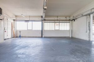 Produktion Südteil - Blick von Ost nach West